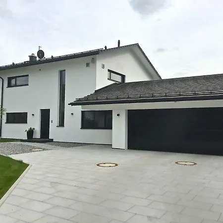 Διαμέρισμα Black White