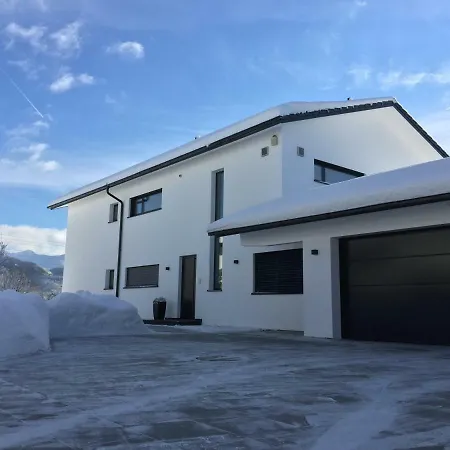 Lägenhet Black White *